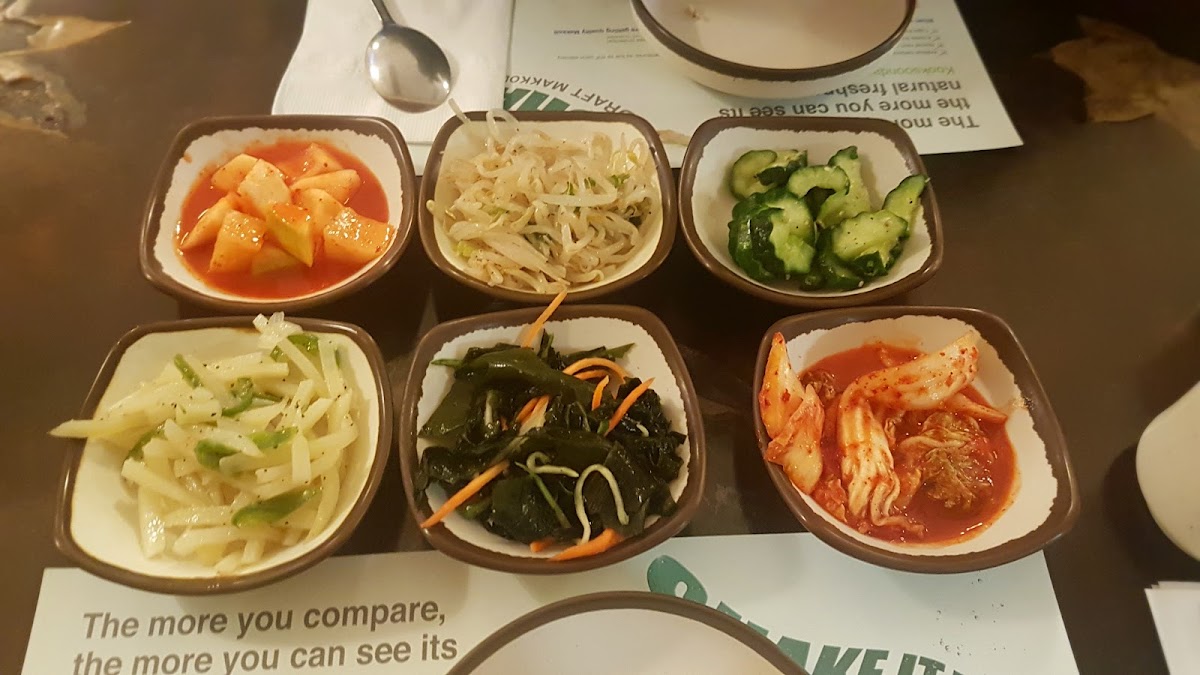 Ap Gu Jung (Abeom Soondae)-8