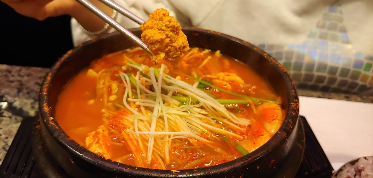 Ap Gu Jung (Abeom Soondae)-9